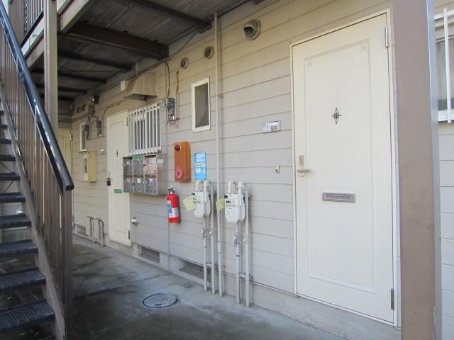 エントランス　★お部屋の前の入口です★
