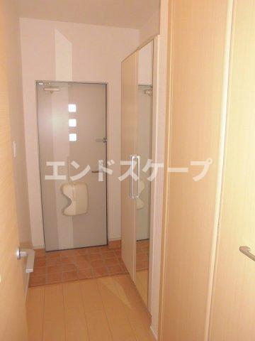 玄関　高崎、前橋のお部屋探しはエンドスケープまで！お客様の理想お聞