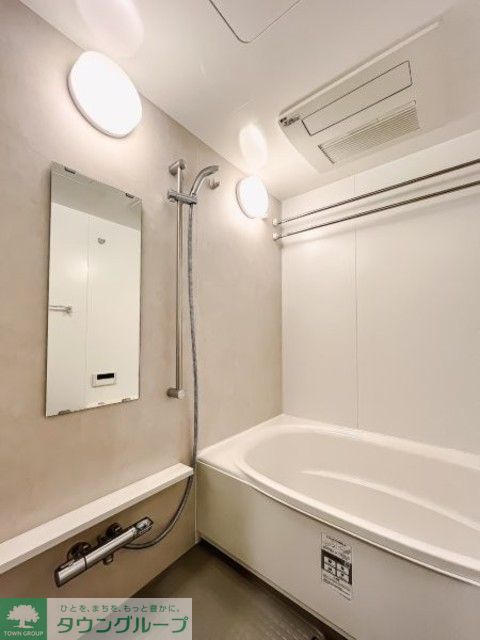 バス・シャワールーム　※写真は同タイプ住戸です。