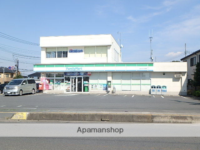 コンビニ　ファミリーマート（コンビニ）まで366m