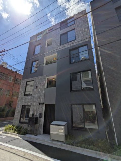 建物外観　５階建ての賃貸マンション