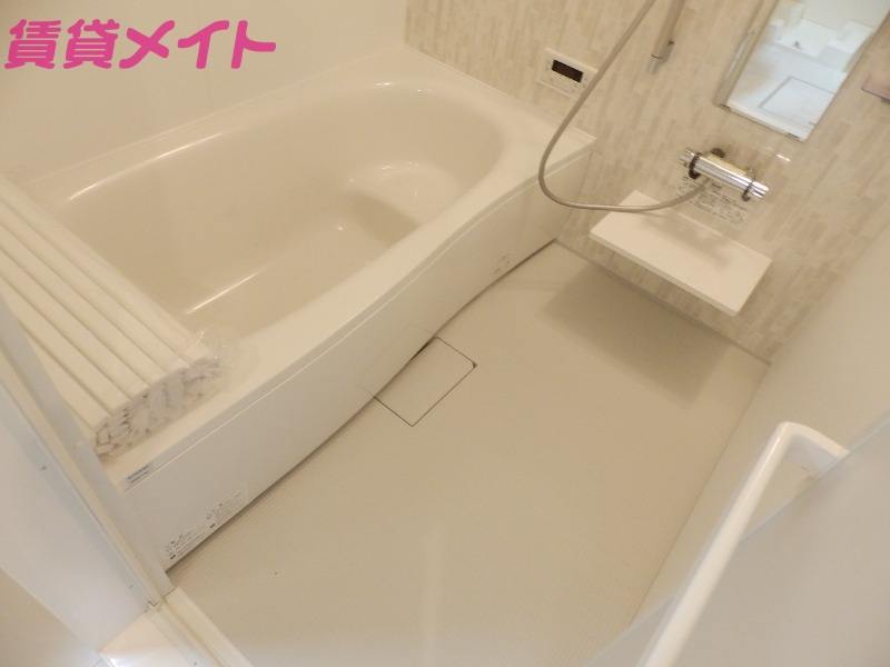 バス・シャワールーム　別部屋参考写真です