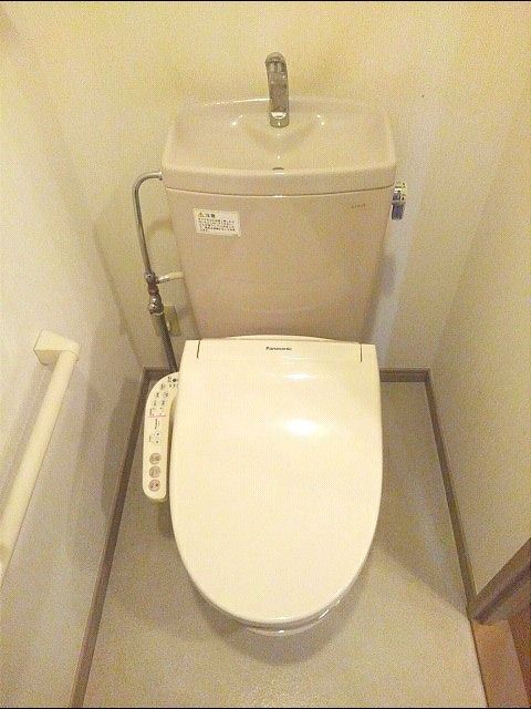ＪＲ東海道本線 茅ケ崎駅 徒歩3分 8階建 築27年のトイレ写真