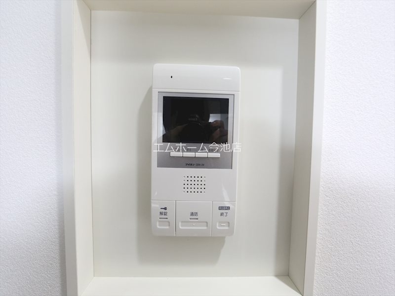 セキュリティ　TVモニター付インターホン
