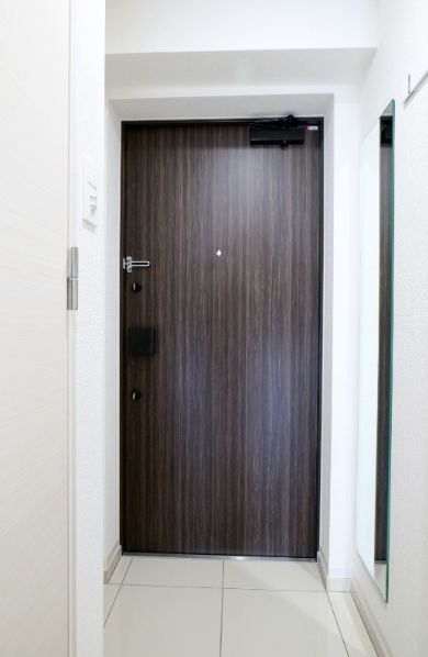 玄関　弊社は都内全域の物件をご紹介可能です！