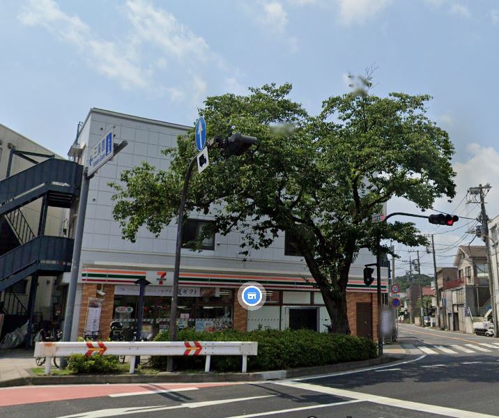 コンビニ　セブンイレブン 横浜本牧三渓園店（コンビニ）まで192m