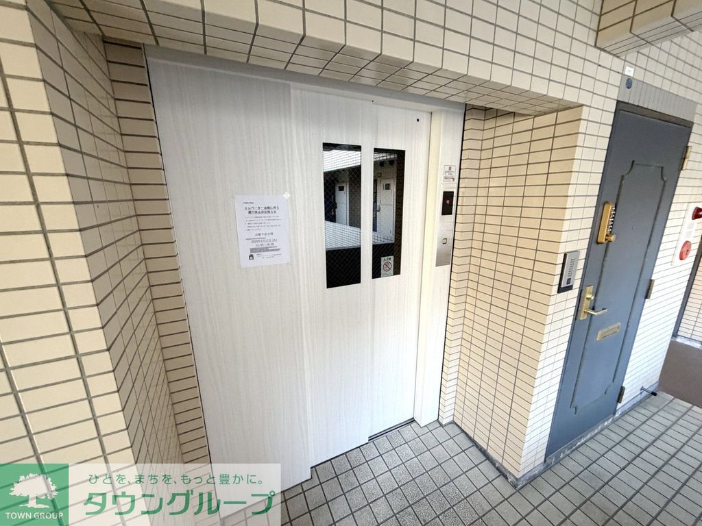 エントランス　エントランス