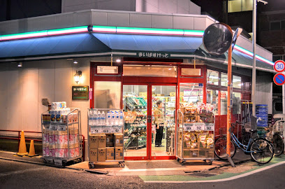 スーパー　まいばすけっと 経堂すずらん通り店（スーパー）まで481m