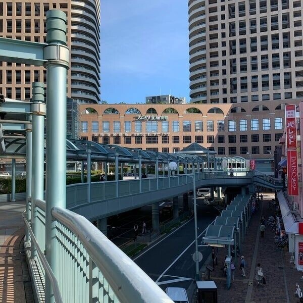 ショッピングセンター　フェスタ立花南館（ショッピングセンター）まで263m