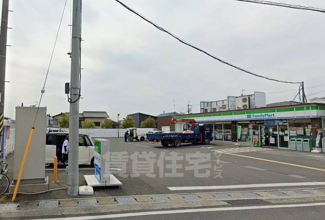 コンビニ　ファミリーマート　豊中春日町（コンビニ）まで593m