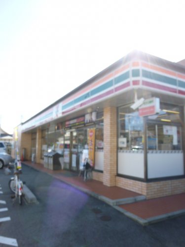 コンビニ　セブンイレブン名古屋今池南店（コンビニ）まで320m