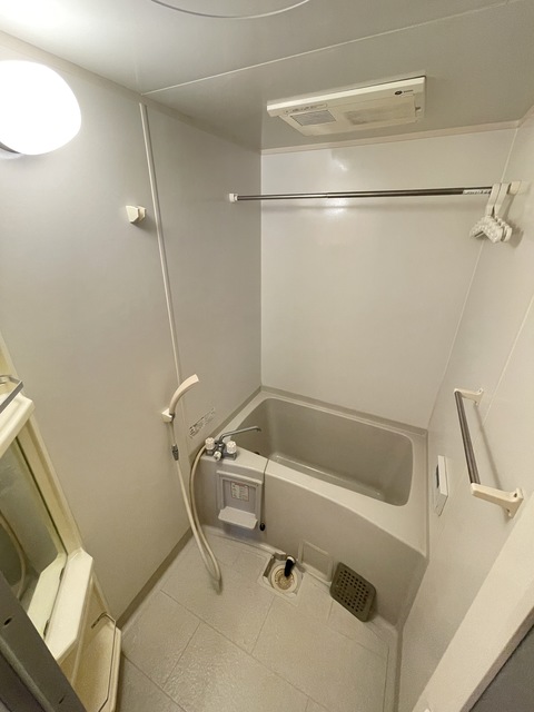バス・シャワールーム　別部屋参考写真です