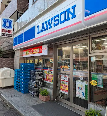 コンビニ　ローソン 赤坂九丁目店（コンビニ）まで554m