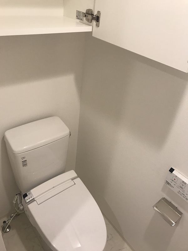 トイレ　※同タイプの別のお部屋です。