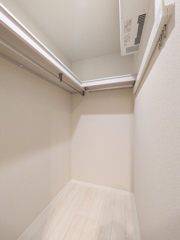 収納　ウォークインクローゼット