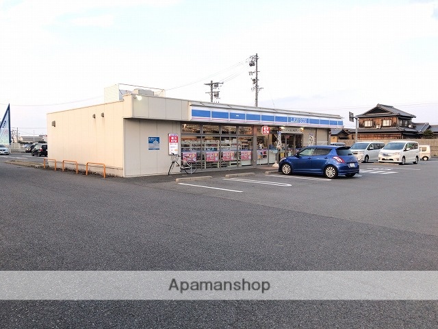 コンビニ　ローソン（コンビニ）まで2925m