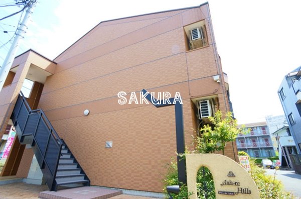 エントランス　お洒落な建物デザイン♪