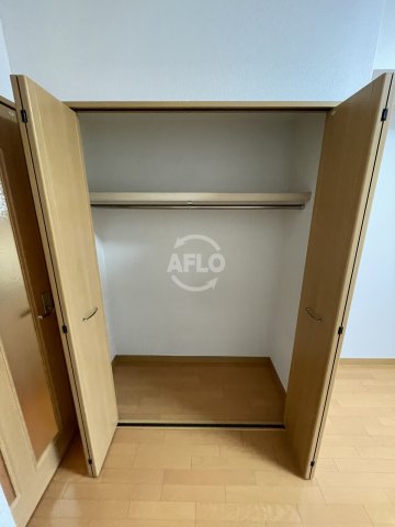 収納　シャルマンフジ福島　クローゼット