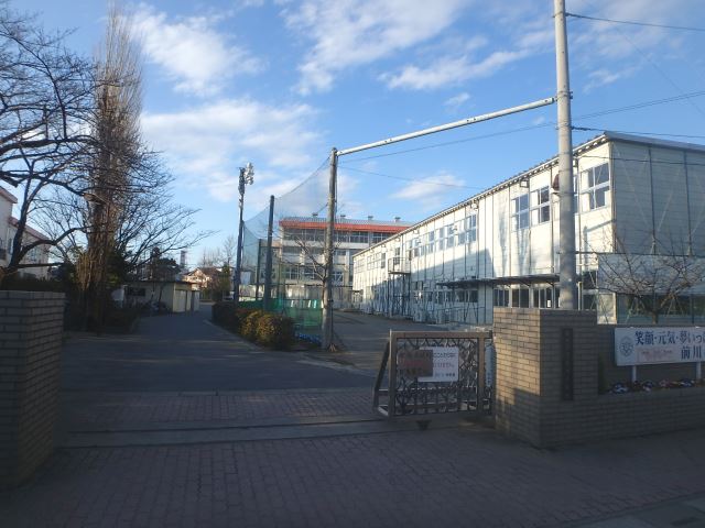 小学校　市立前川小学校（小学校）まで550m