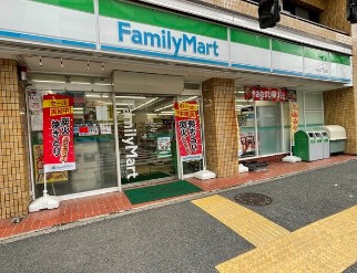コンビニ　ファミリーマート大島二丁目店（コンビニ）まで222m