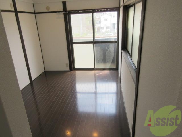 その他部屋・スペース　包みこむ木のやさしさと光溢れるあたたかな広々空間