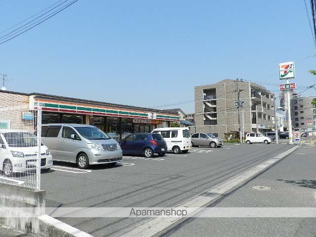 コンビニ　セブンイレブン小倉企救丘2丁目店（コンビニ）まで1011m
