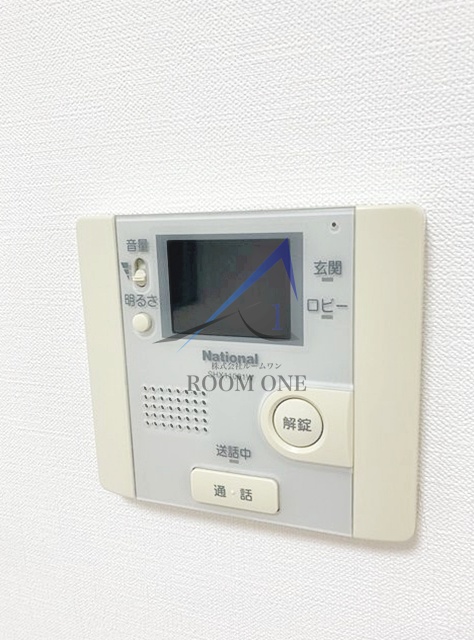 セキュリティ　モニター付きインターホンです。