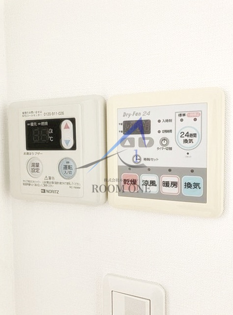 その他設備　浴室乾燥機パネルです。