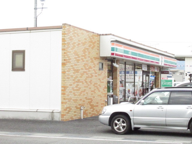 コンビニ　セブンイレブン稲川店（コンビニ）まで600m