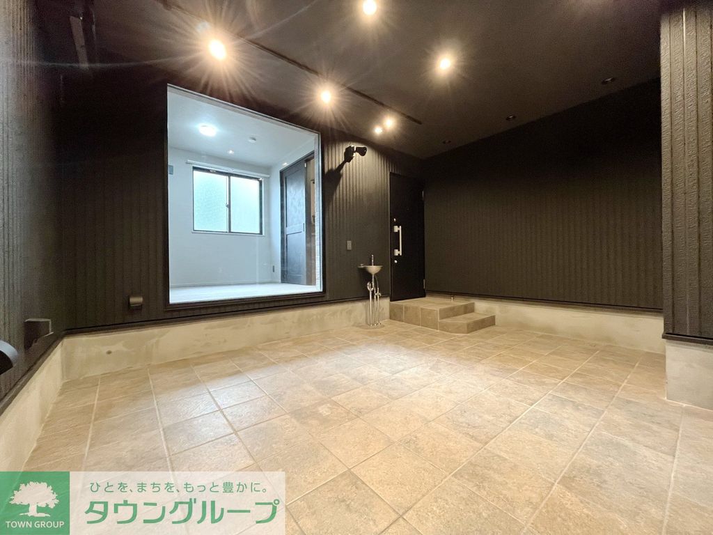 駐車場　エントランス