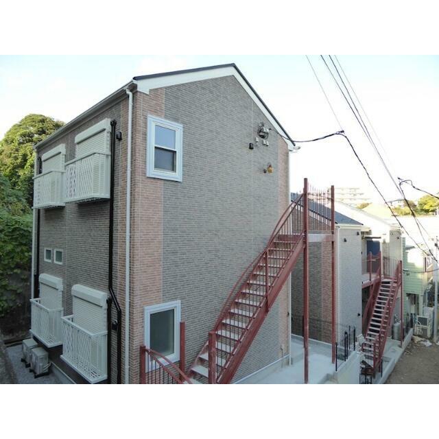 建物外観　レンガ調のお洒落な外観です！２棟現場、奥の建物です！