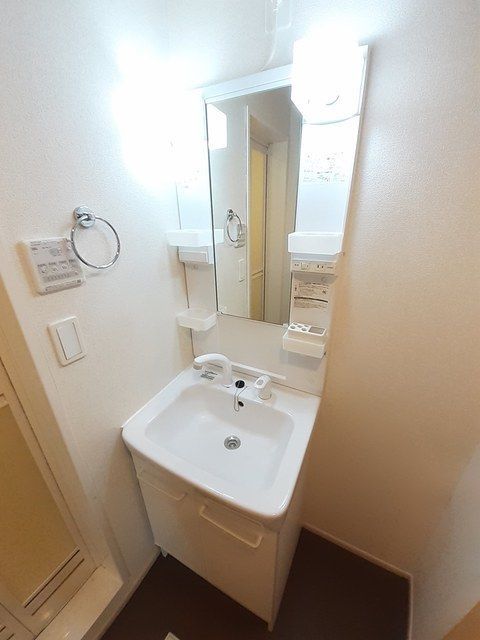 洗面設備　☆嬉しい独立洗面台☆