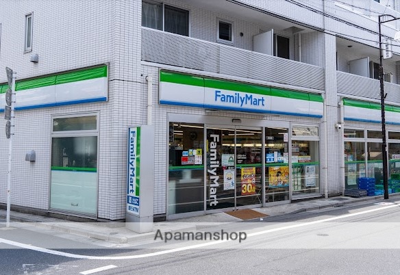 コンビニ　ファミリーマート 南山堂千川駅前店（コンビニ）まで292m