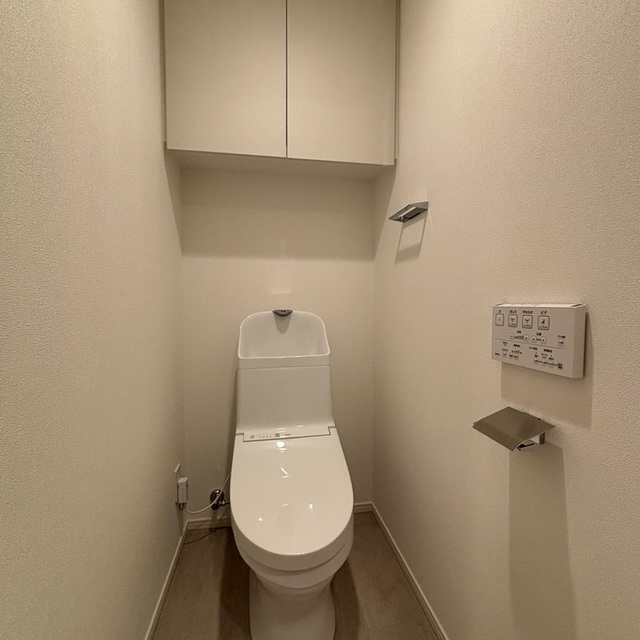 トイレ　※写真は同タイプ住戸です。