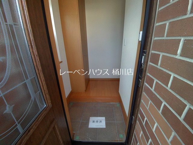 玄関　別部屋写真