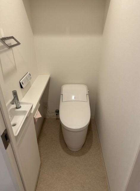 トイレ　別部屋同仕様