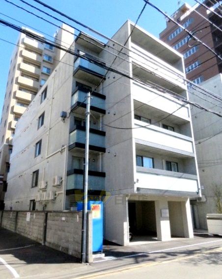 建物外観　インターネットが無料で利用可能なマンションです♪