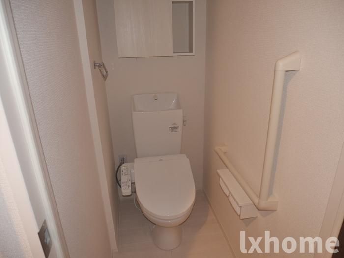 トイレ　コンパクトで使いやすいトイレです