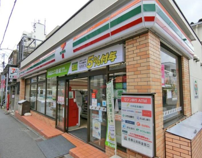 コンビニ　セブンイレブン新宿1丁目店（コンビニ）まで174m