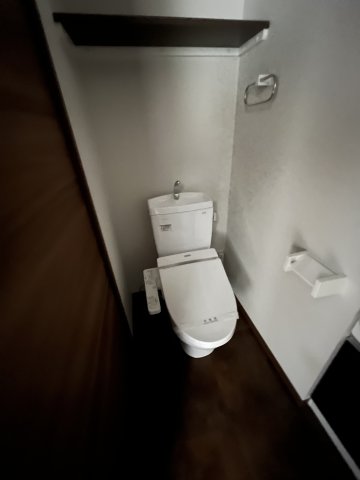 トイレ　※同物件別号室参考写真