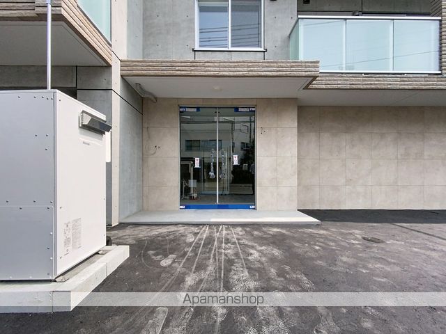 地下鉄東西線 西２８丁目駅 徒歩7分 4階建 築1年の外観写真