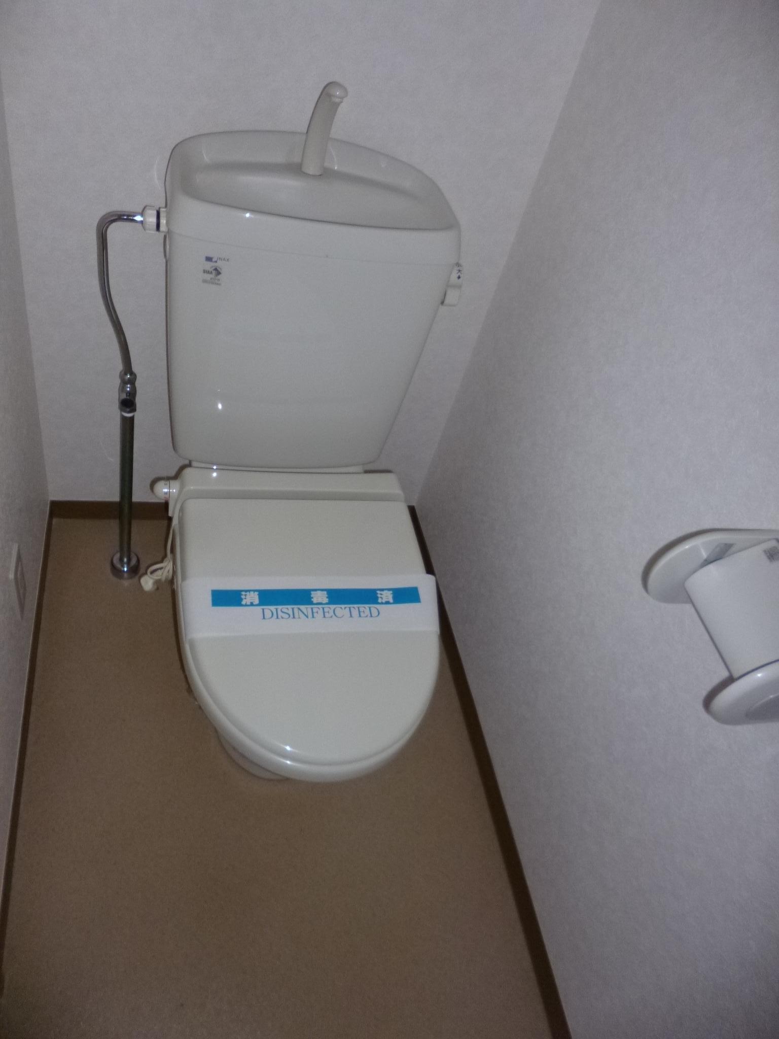 トイレ　別室参考写真となります。