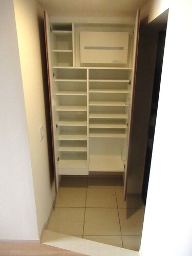 玄関　別部屋参考写真