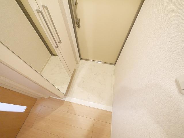 玄関　シンプルで使いやすい玄関です