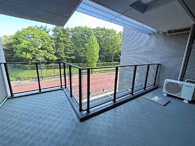 バルコニー　バルコニー