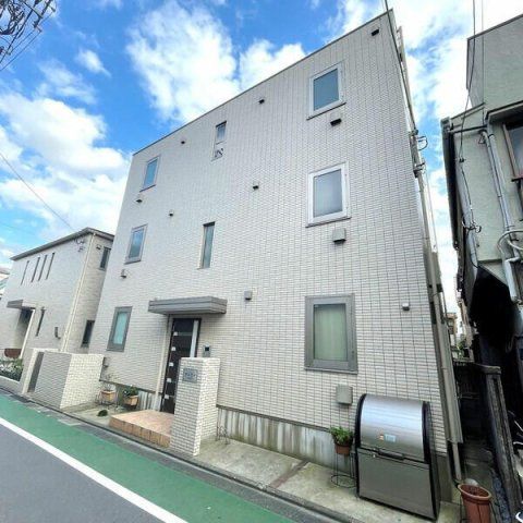 建物外観　お電話でお問い合わせ頂きますとスムーズに対応可能です!