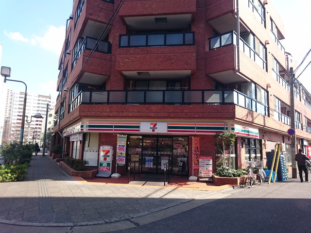 コンビニ　セブンイレブン川口駅西口店（コンビニ）まで480m