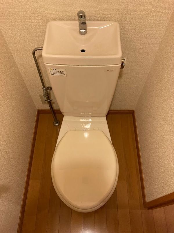 トイレ　他号室参考画像