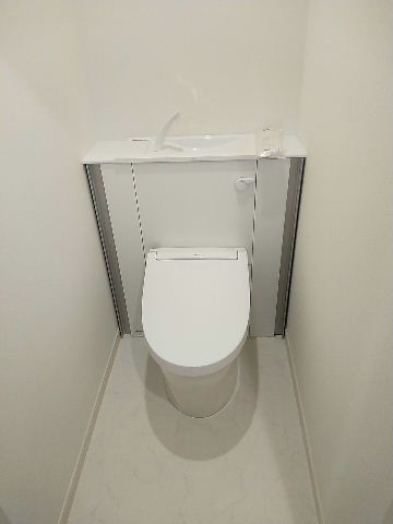 トイレ　温水洗浄便座