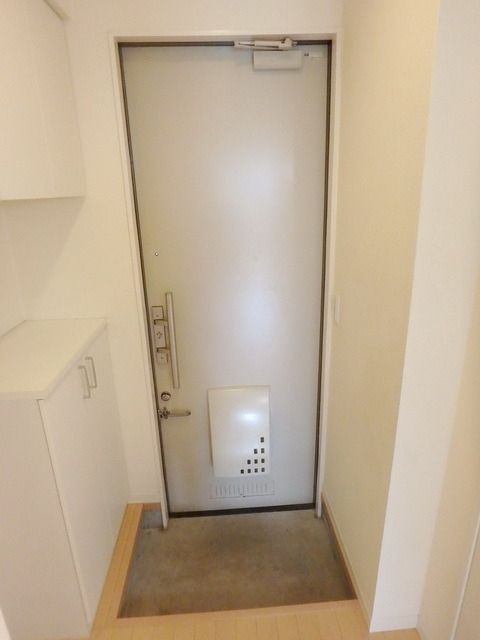 玄関　★お問い合わせはタウンハウジングまで★